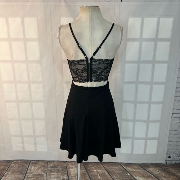 Lush Lulus Black Perfect Evening Lace Skater Mini Dress Small NWT - Picture 8 of 11